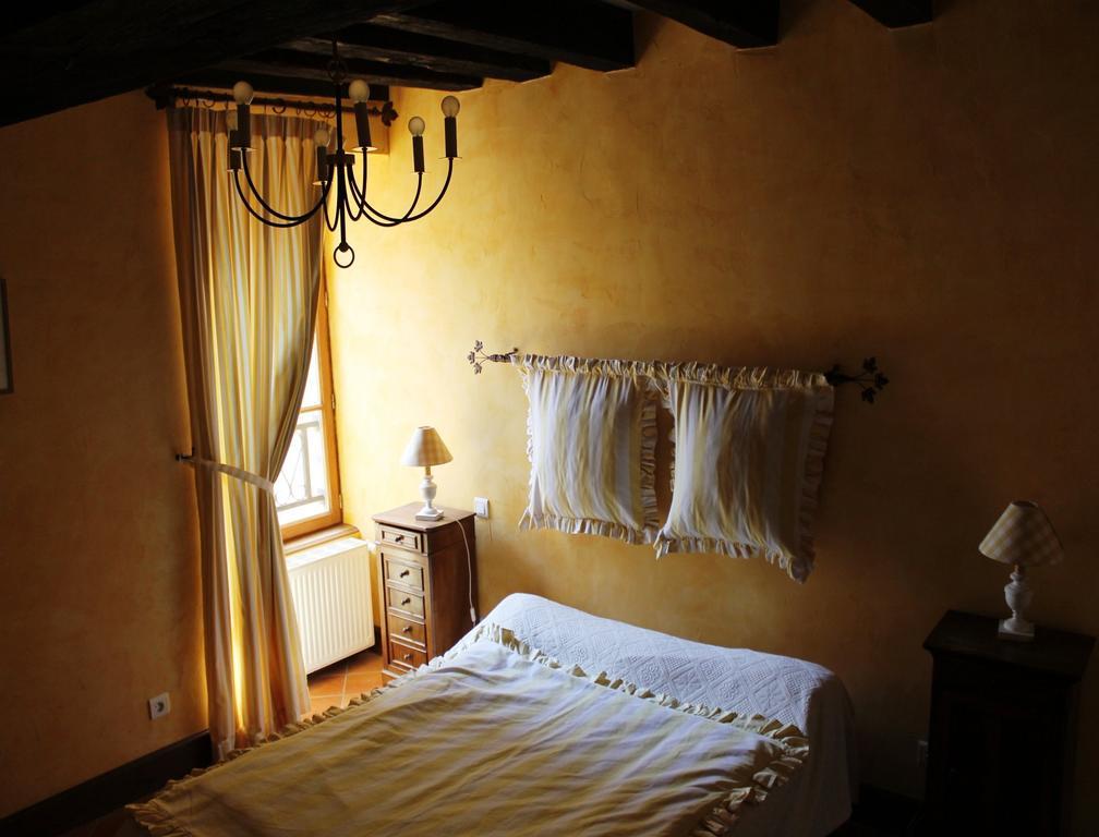 Au Temps D'Autrefois Hotel Nolay  Værelse billede